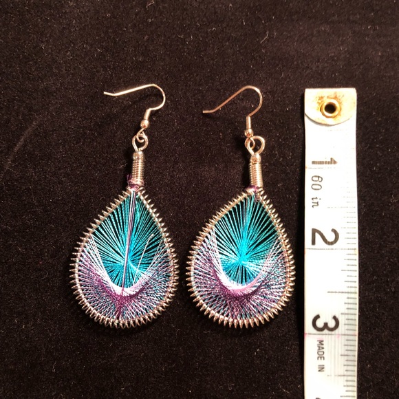 Earrings - Picture 4 of 6